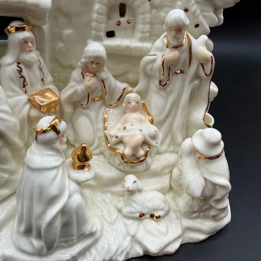 Vintage Porcelain Nativity Scene Gold Trim Christmas Religious‎ Decoration Large
